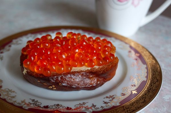 Fresh salmon caviar